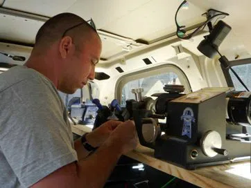 Super Locksmith Service Bridgeport, CT 203-433-3557 - 24-hr-mobile-locksmith