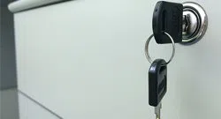 Super Locksmith Service Bridgeport, CT 203-433-3557 - unlocking-file-cabinet